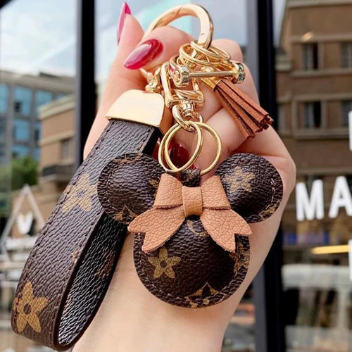 Luxury keyring – elegant designer-inspired charm for bags and keys